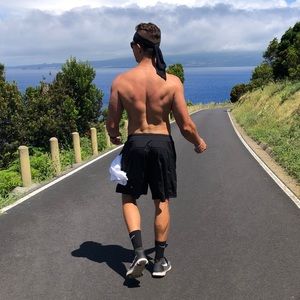 Meet your Posher, Brooks